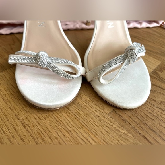 STUART WEITZMAN Crystal-embellished satin sandals - Picture 7 of 10